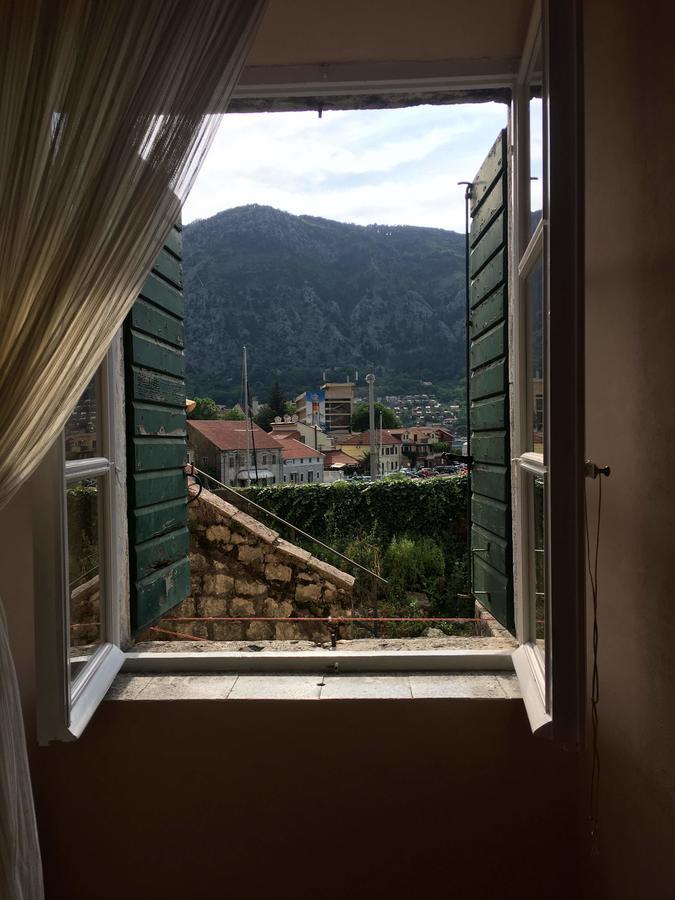 S&I Room Kotor Buitenkant foto